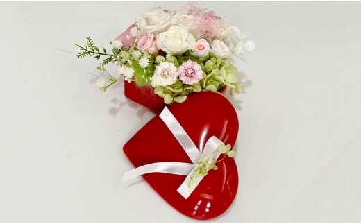 有田焼 ハート型蓋付き花器 レッド【フラワースポット ベ
