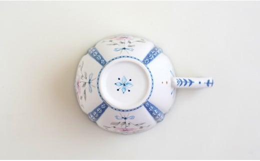 花束と蝶のカップ＆ソーサー (B) 1セット 【矢田 久美子】手