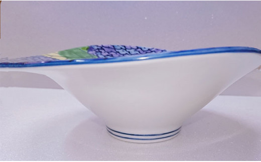 有田焼 あじさい柄のフリーボウル 九州特産品販売 A18-175