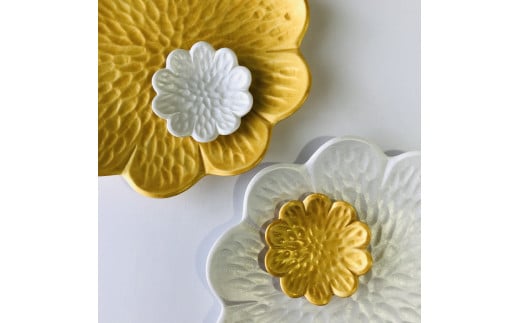 有田焼 flower plate 野菊/金銀彩（銘々皿・豆皿 計4ヶセット）