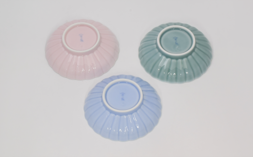 有田焼 深川製磁 釉遊彩 菊花小付3枚入 (Pale） 皿 食器 A24-55