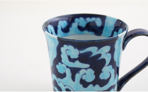 有田焼 そうた窯 染錦雲海立マグカップ ２個セット 手描き 