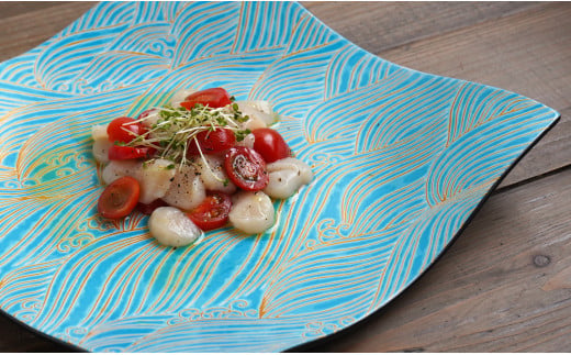 有田焼 錦荒磯 / 青四方上り 30cm ベタ盛込皿 金銀八重桜 千