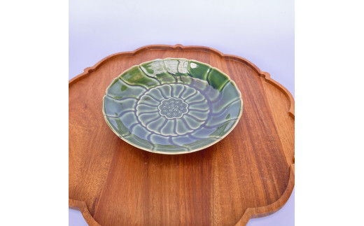 有田焼 織部釉睡蓮彫和皿 2枚【有田焼 花伝作】食器 器 う