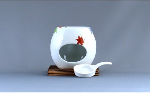 有田焼 茶香炉〈紅葉尽し文〉【赤絵白磁硯処 雪月花】手描