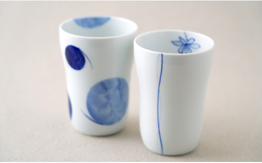 有田焼 染付 タンブラー2柄セット（ゆらぎ花・2色玉だみち