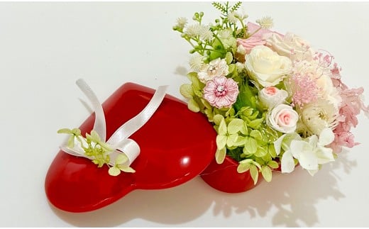 有田焼 ハート型蓋付き花器 レッド【フラワースポット ベ
