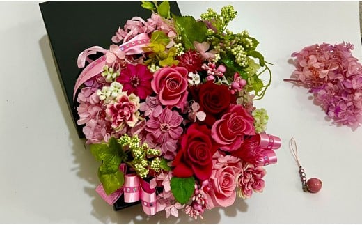 プリザーブドBOXフラワー 有田焼チャーム付き 【フラワース