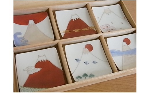 有田焼 色絵銀彩六様富士図 9cm角小皿揃【伊万里陶芸】食器