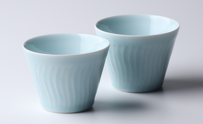 A45-58 有田焼 ろくろ手造り 青磁彫蕎麦猪口ペア（2個入り）