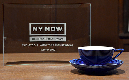 香蘭社 ピンストライプ カップ＆ソーサー『Ruri』1客 AA55-44