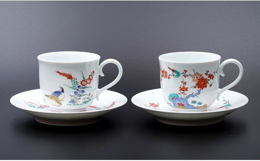 A350-16 柿右衛門窯作 珈琲碗（丸形）絵変わり（梅鳥文・秋