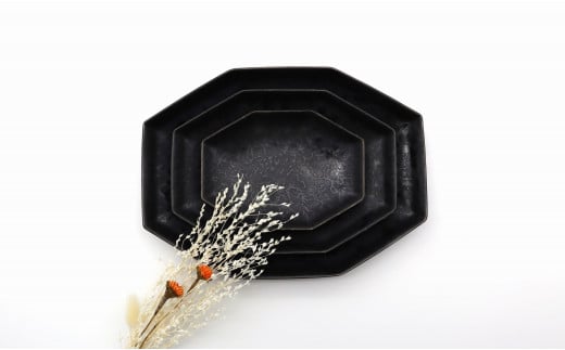 有田焼 食材の彩りを引き立てる上品な黒 / 長八角皿SMLセッ