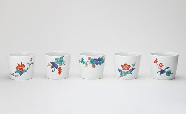 肥前赤絵窯元 鷹巣 絵変わり柄猪口５個組 A55-11