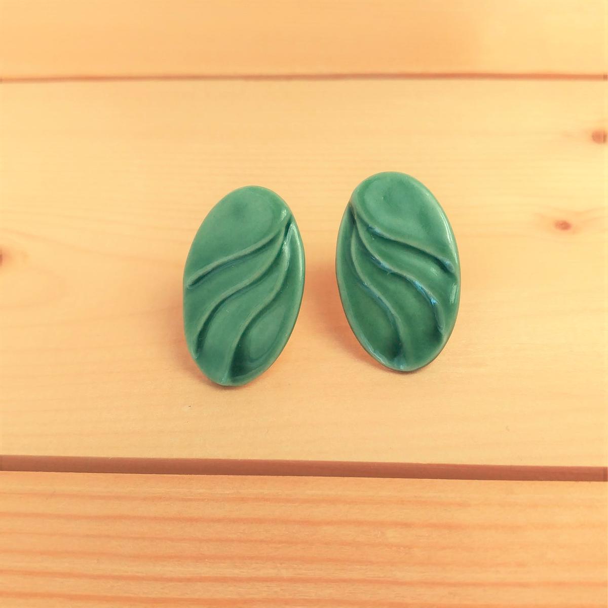 noji(楠 -kusunoki-)♪有田焼 サークルステンレスピアス おしゃ