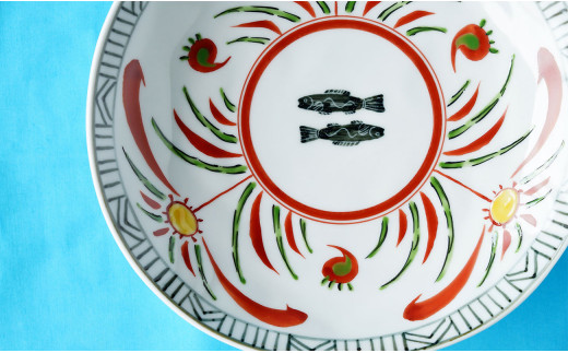 染錦遊花双魚捻り 6.5寸皿 神田陶器店 皿 食器 A22-79