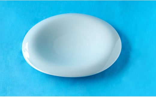 青白磁渕下りパスタ皿 有田焼 プレート 【神田陶器店】 A22-