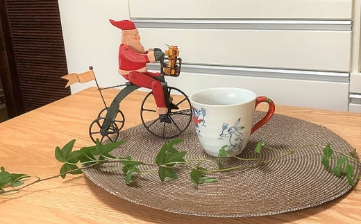 瑞峯窯 有田焼 クリスマス鳥獣戯画 ”チアーズ” マグカッ