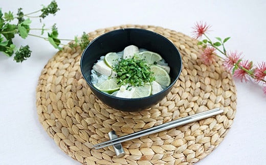 瑞峯窯 有田焼 白黒マット ペア丼 【原重製陶所】どんぶり