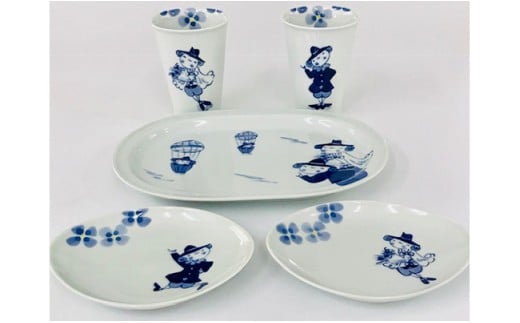 青花 幸せを運ぶクローバーと異人たちの5点セット 小島芳