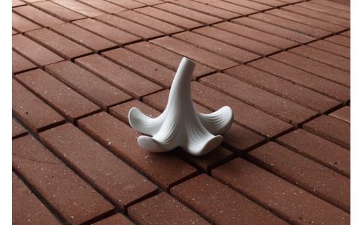 1616/ S&B Bloom Flower Vase White 有田焼 花瓶 一輪挿し フラワーベ