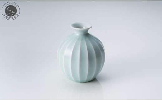 有田焼 青白磁稜線花器【中仙窯・中尾純作】 花瓶 花びん