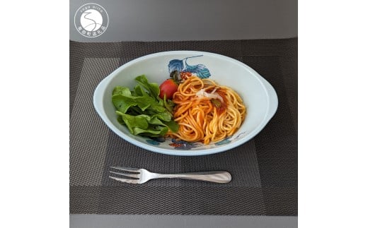 有田焼 華山窯 いちご耳付楕円パスタ鉢【東洋セラミックス