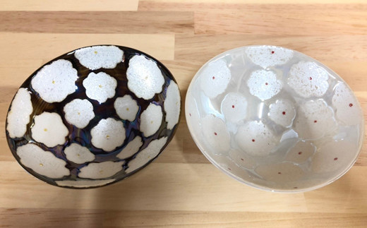 有田焼 利久窯花真珠黒白ペアモダン飯椀