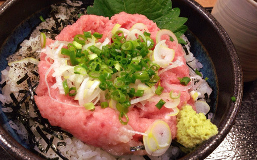 玄界灘産『本マグロ』タタキ 300g 佐賀海苔 セット 【大町町海鮮倶楽部】