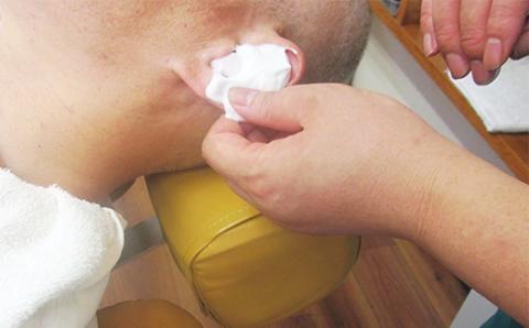 疲労回復、耳洗いコース（カット、シャンプー、顔剃り込）　02as-0002