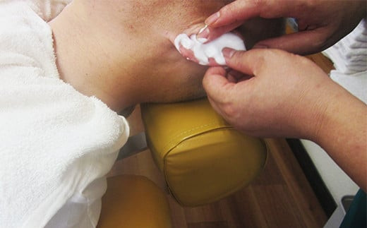 頭、顔、耳すべてスッキリ！フルコース（カット、シャンプー、顔剃り込）　02as-0005