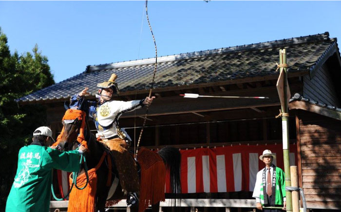 バイリンガル絵本「馳け巡る?ぼくのまちのやぶさめ?」【CLUB RIO】 [HBY001]雑貨 インテリア