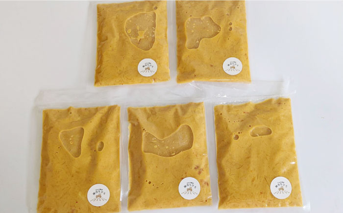 【農家直送！】オリジナル スパイスカレー  5食入り（辛口）ココナッツ風味【玉葱農家 陣内ちひろ】玉葱 玉ねぎ タマネギ カレー [IAO018]