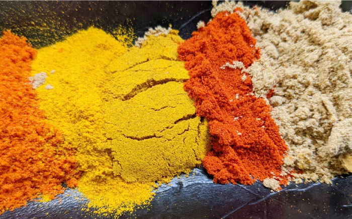 【農家直送！】オリジナル スパイスカレー  5食入り（辛口）ココナッツ風味【玉葱農家 陣内ちひろ】玉葱 玉ねぎ タマネギ カレー [IAO018]