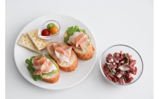 田島畜産の月と時のハム(長期熟成生ハム)お試しセット  長期熟成 生ハム ハム 塩漬け お試し 希少 冷凍便 佐賀県 太良町