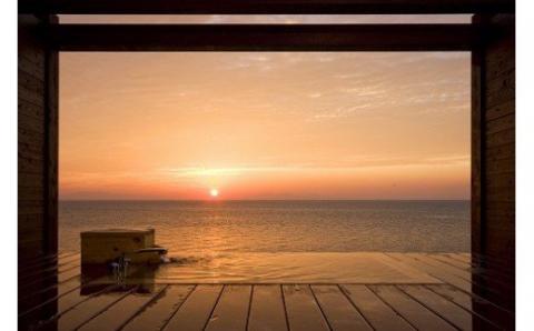 V-5 たら竹崎温泉　海上館　利用券（60,000円相当分）