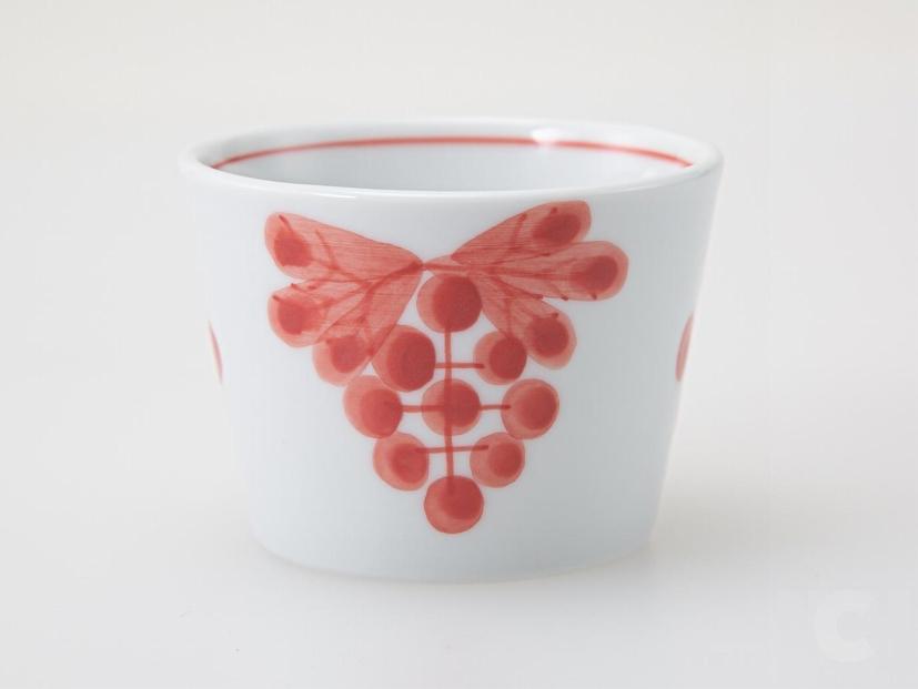 【波佐見焼】　φ７ｃｍの手描きのプチカップ３個組　藍果　赤　【西海陶器】３　２０８０５