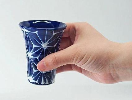 【波佐見焼】７０mlアペリティフ 琉璃 麻の葉　【西海陶器】 １　１８１３７