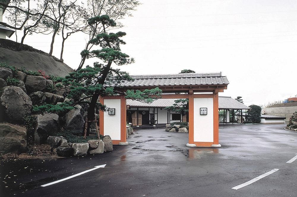 【にっしょうかん別邸紅葉亭】平休日1泊2食付 ペア宿泊券《和室》