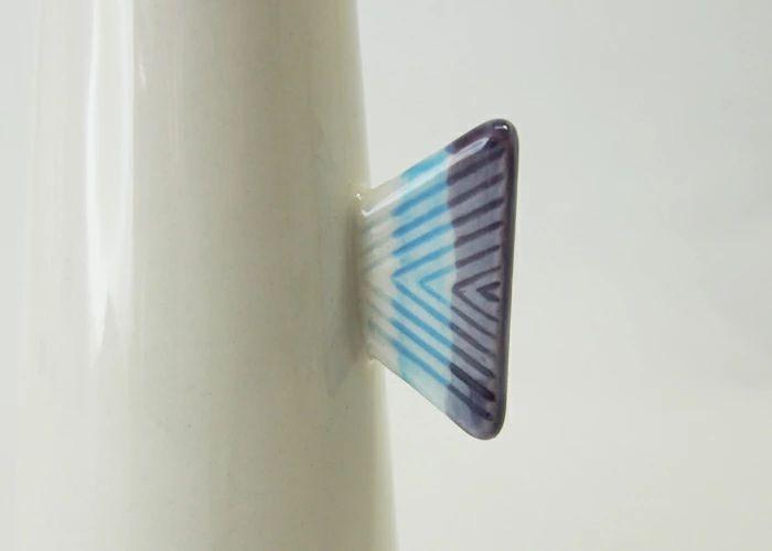 【AB1030】【波佐見焼】tori ボトル  【西海陶器】１３３１５