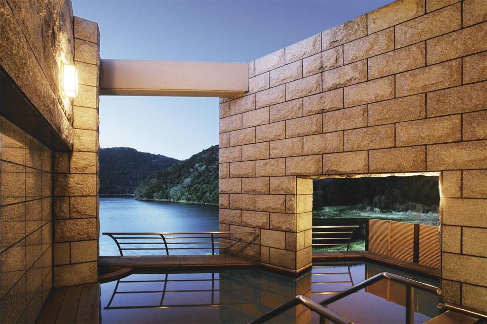 【東園】平休日1泊2食付 ペア宿泊券《和室》