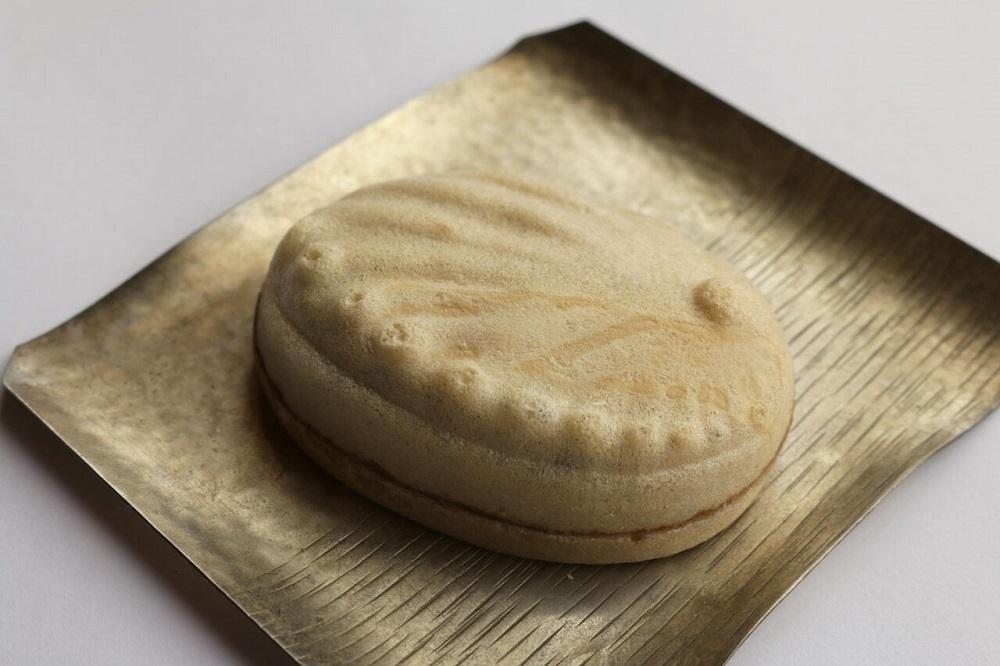 昔懐かしい五島の甘味　～かんころ餅ともなか（小箱）～＜ルモンド風月＞