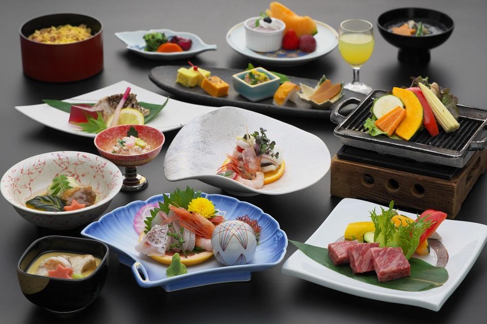 【にっしょうかん別邸紅葉亭】平休日1泊2食付 ペア宿泊券《和室》