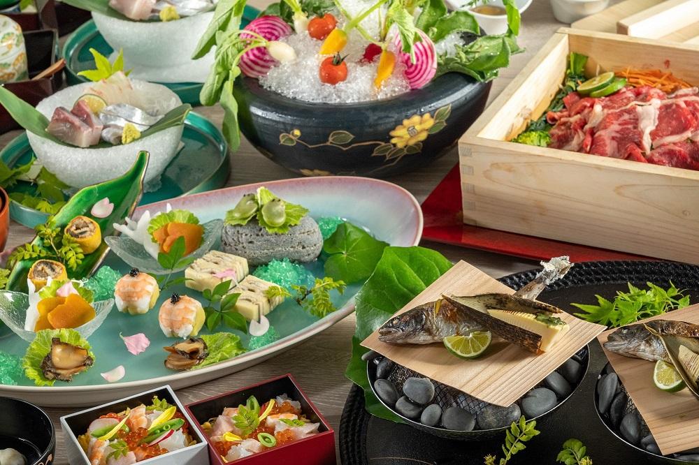 【東園】平休日1泊2食付 ペア宿泊券《露天風呂付和洋室》