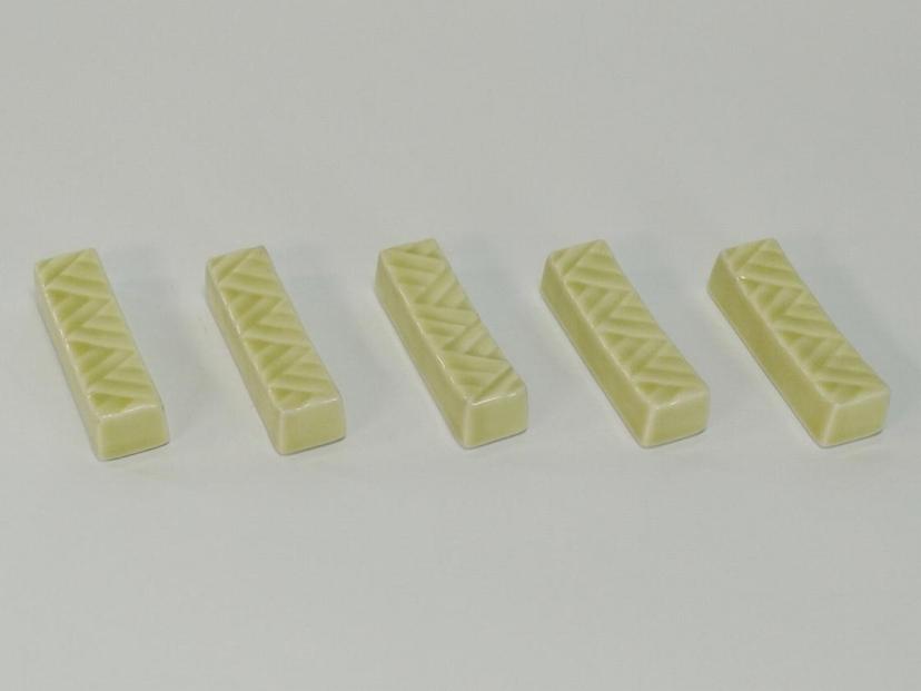 【波佐見焼】手彫りの箸置き5個組　檸檬 【西海陶器】５ ２４３７４