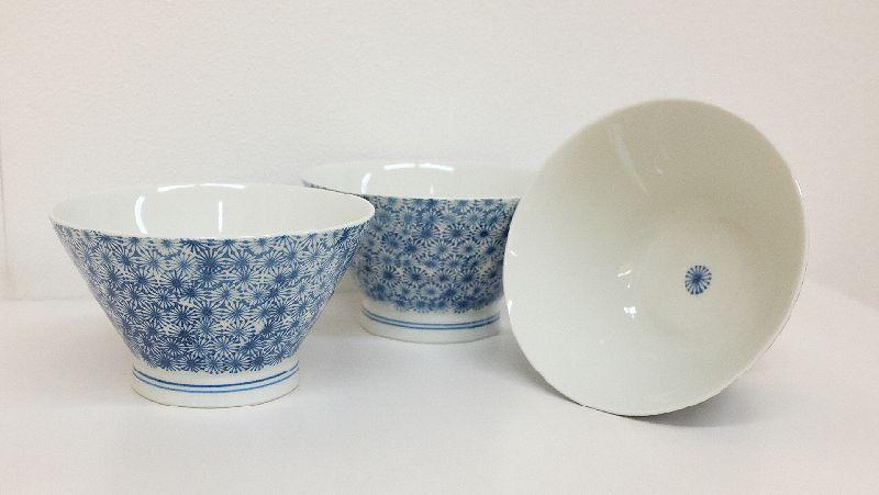 【AB342】【波佐見焼】φ１５.５cm丼３個組 亀甲紋青 【西海陶器】 ３ 13926