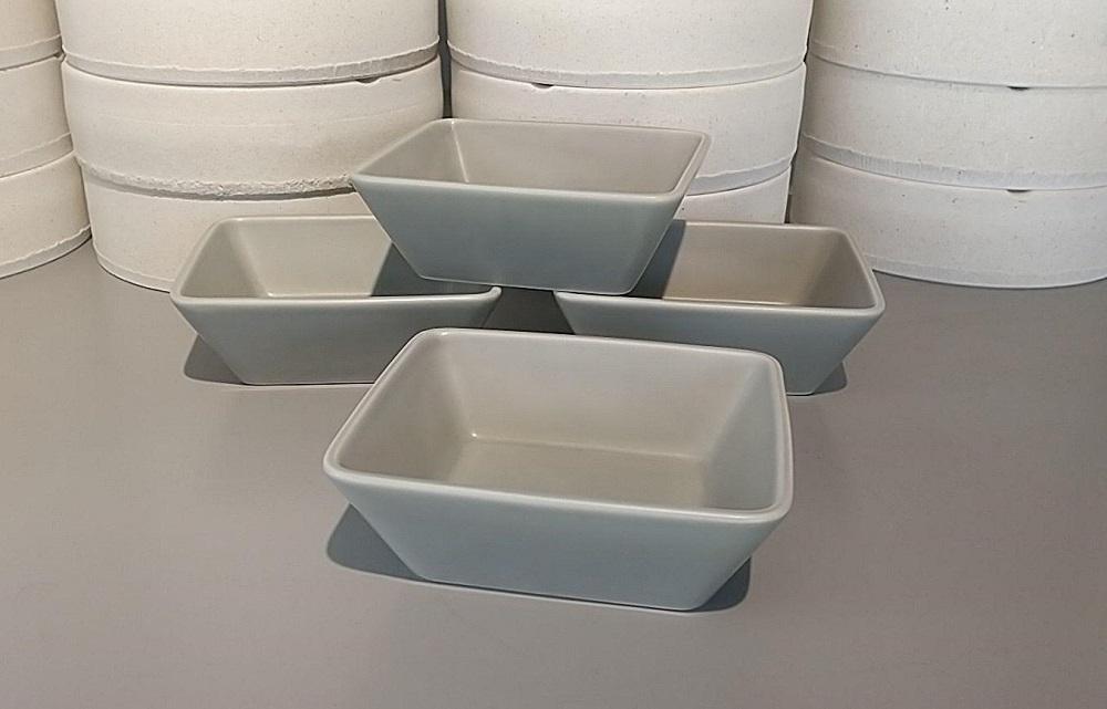 【波佐見焼】１１×１０×４cmオーブン耐熱鉢４個組　GR・S 【西海陶器】 ４ 17452