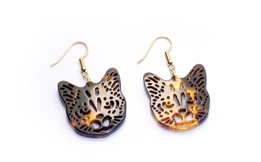 【べっ甲】まち猫ピアス