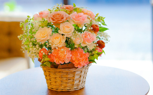 【全12回定期便】 ピンクバラと季節のアレンジメント フラワー