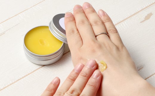 日本ミツバチ ミツロウ ハンドクリーム